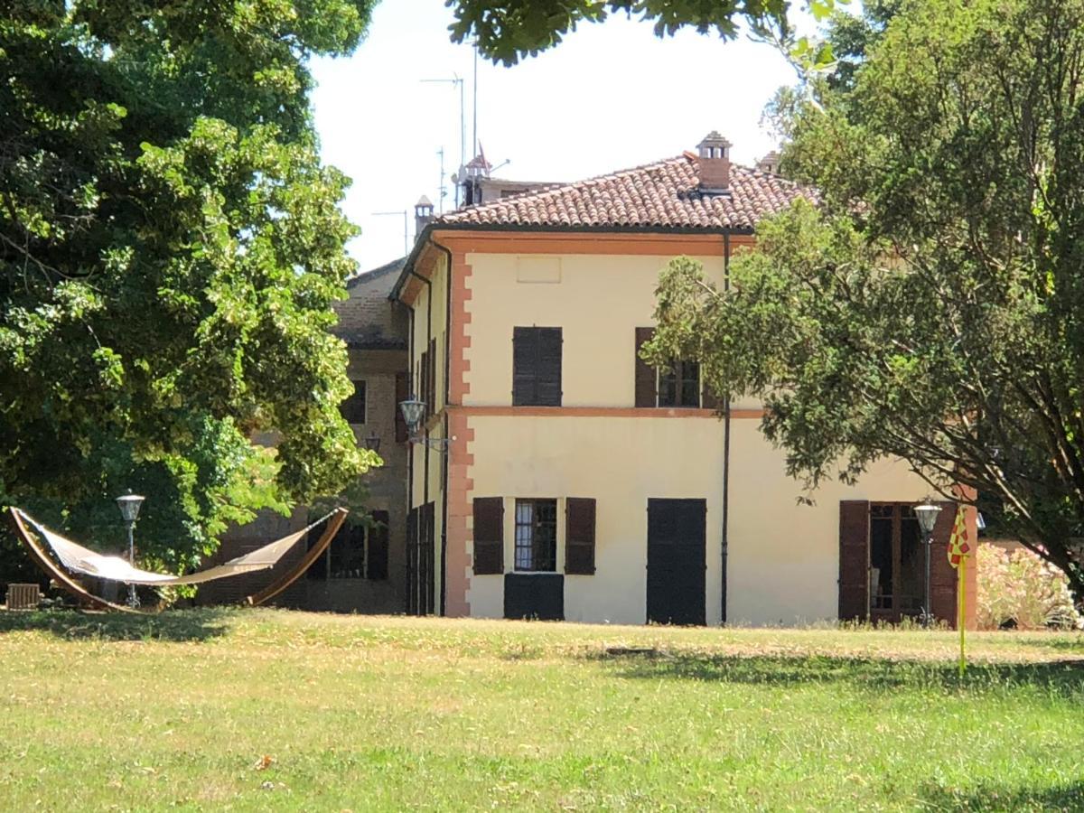 Villa Dom Piacenza Bagian luar foto