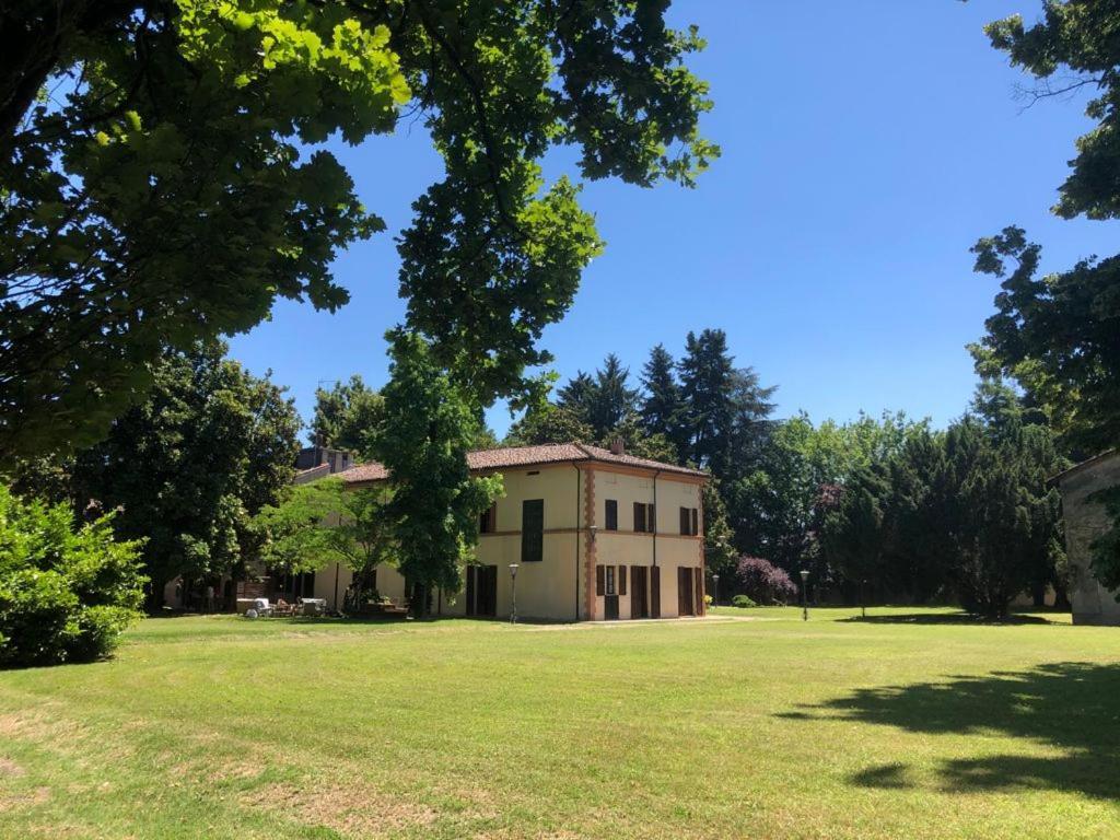 Villa Dom Piacenza Bagian luar foto